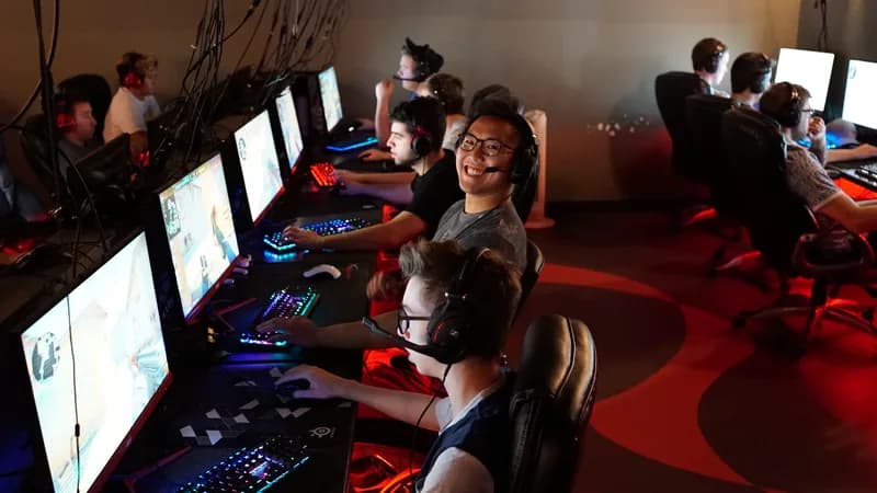 Players gaming together at OverKlocked