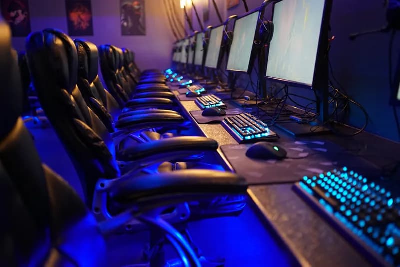 OverKlocked gaming stations